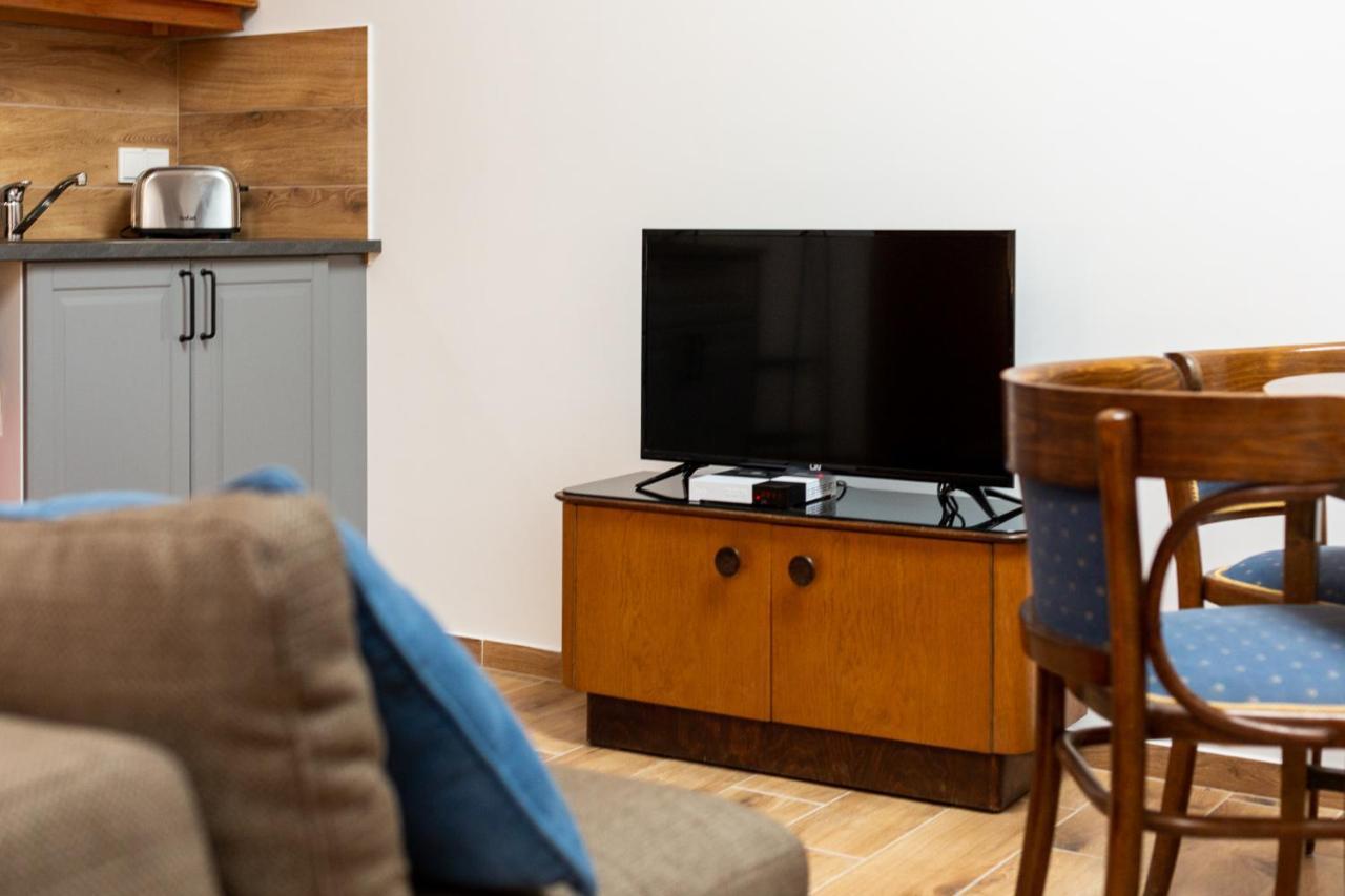Palac Zieleniewskich Apartamenty Sw Marka 31 Krakow Dış mekan fotoğraf