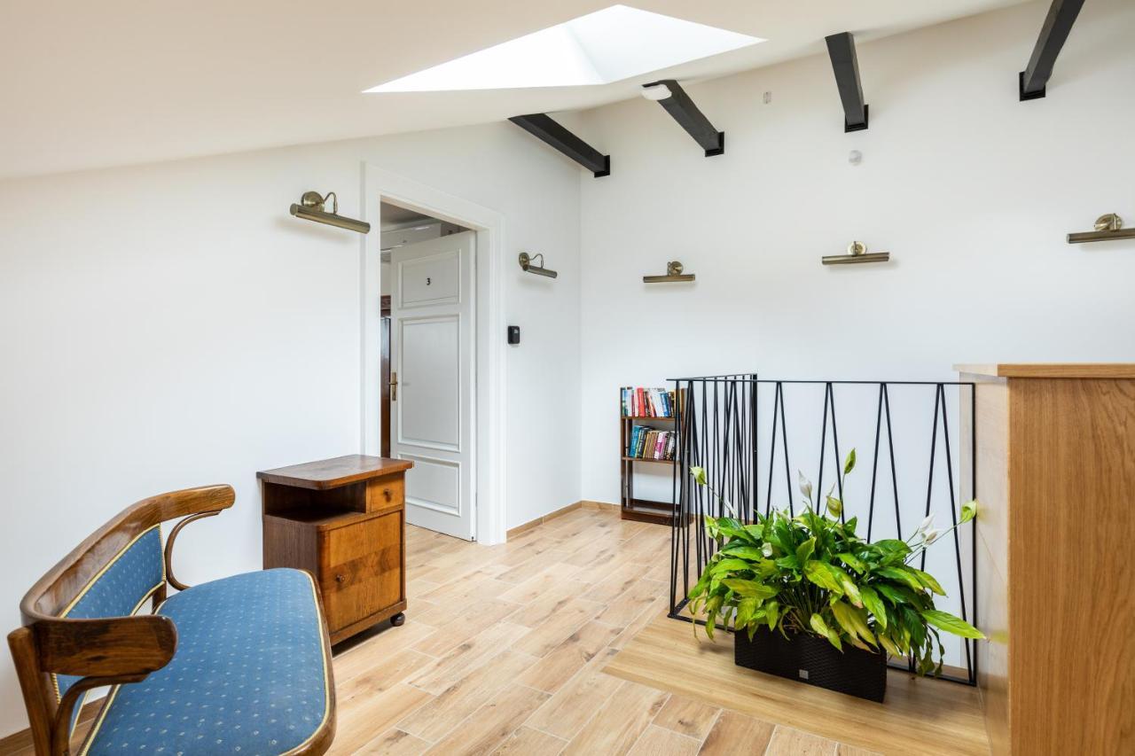 Palac Zieleniewskich Apartamenty Sw Marka 31 Krakow Dış mekan fotoğraf